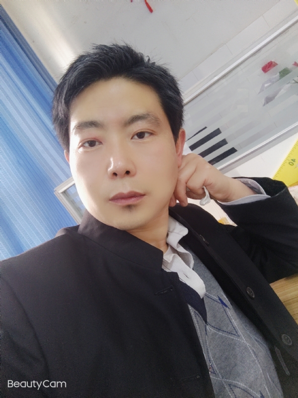 铜豌豆的第一张照片--和田父母相亲团